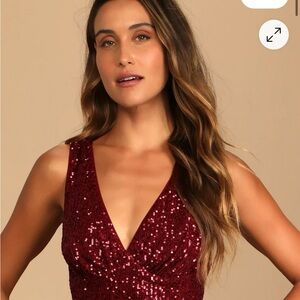 Lulu's Burgundy Sequin Top NWT